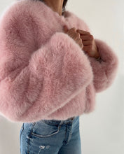 Load image into Gallery viewer, PINK FAUX FUR CROPPED JACKET