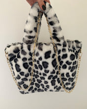 Load image into Gallery viewer, CHEETAH PRINT FAUX FUR BAGS